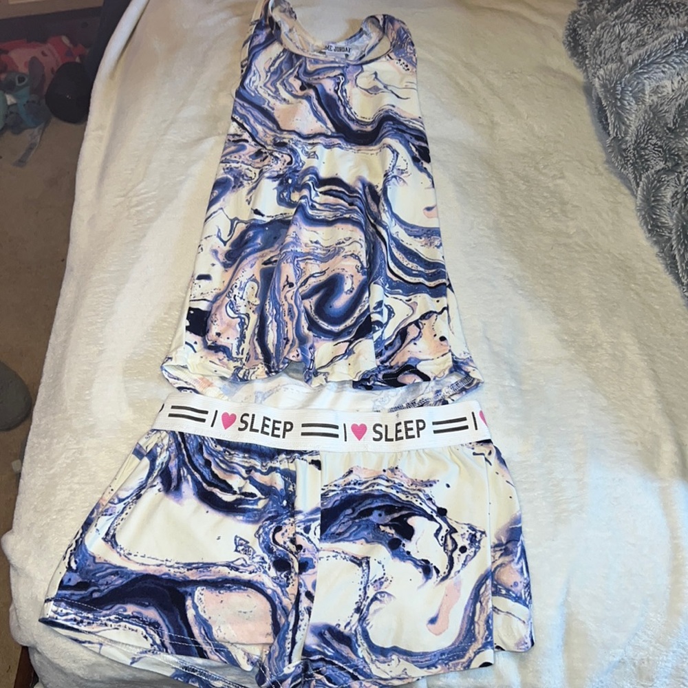 Sleeping set